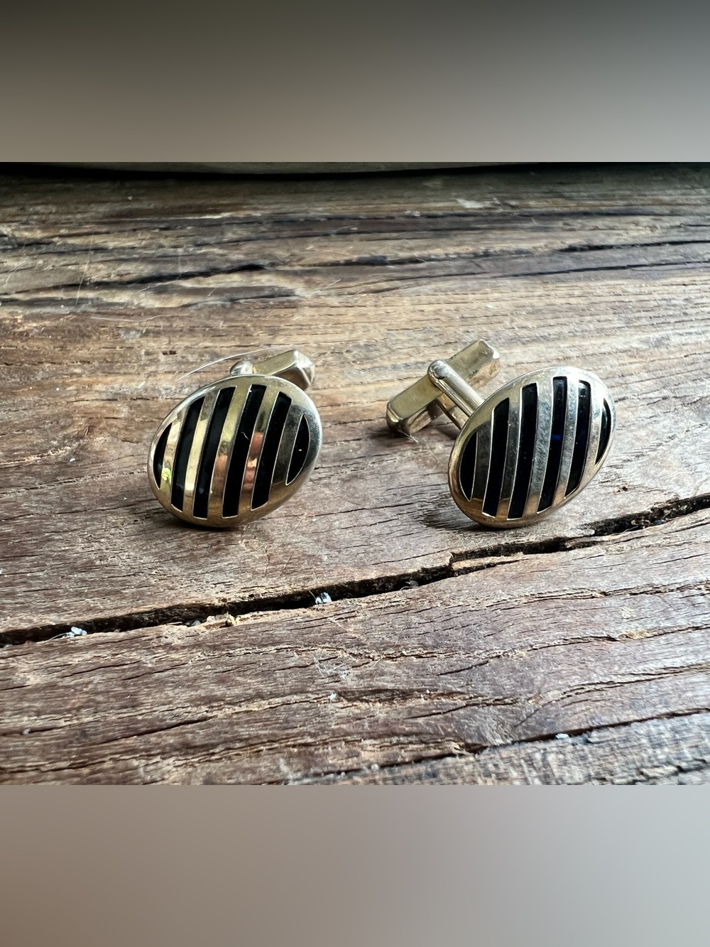 Classic Oval Silver Cufflinks with Black and Blue Inlay - Picture 4 of 8